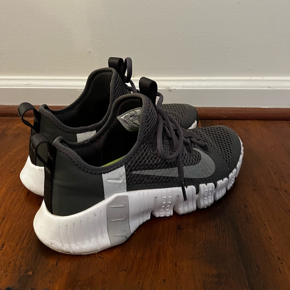 Size 8.5 Nike Metcons